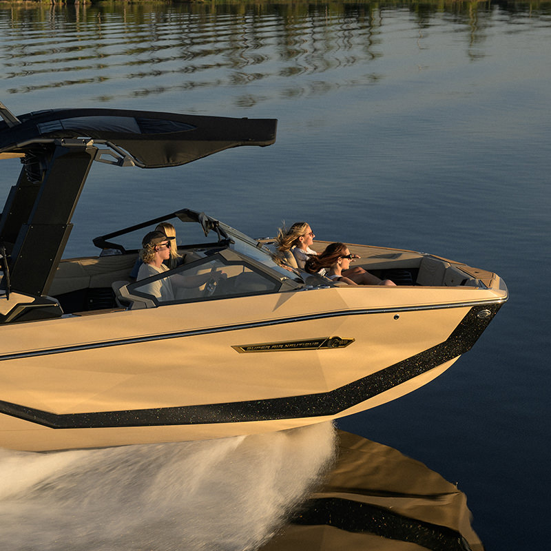 Super Air Nautique G23